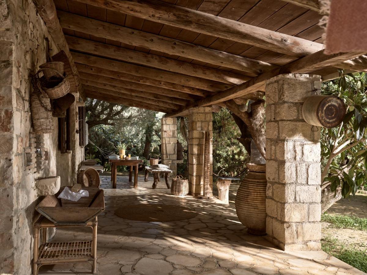 Vafias - Tranquil Location, Ideal For Large Groups, By Zantewize Villa