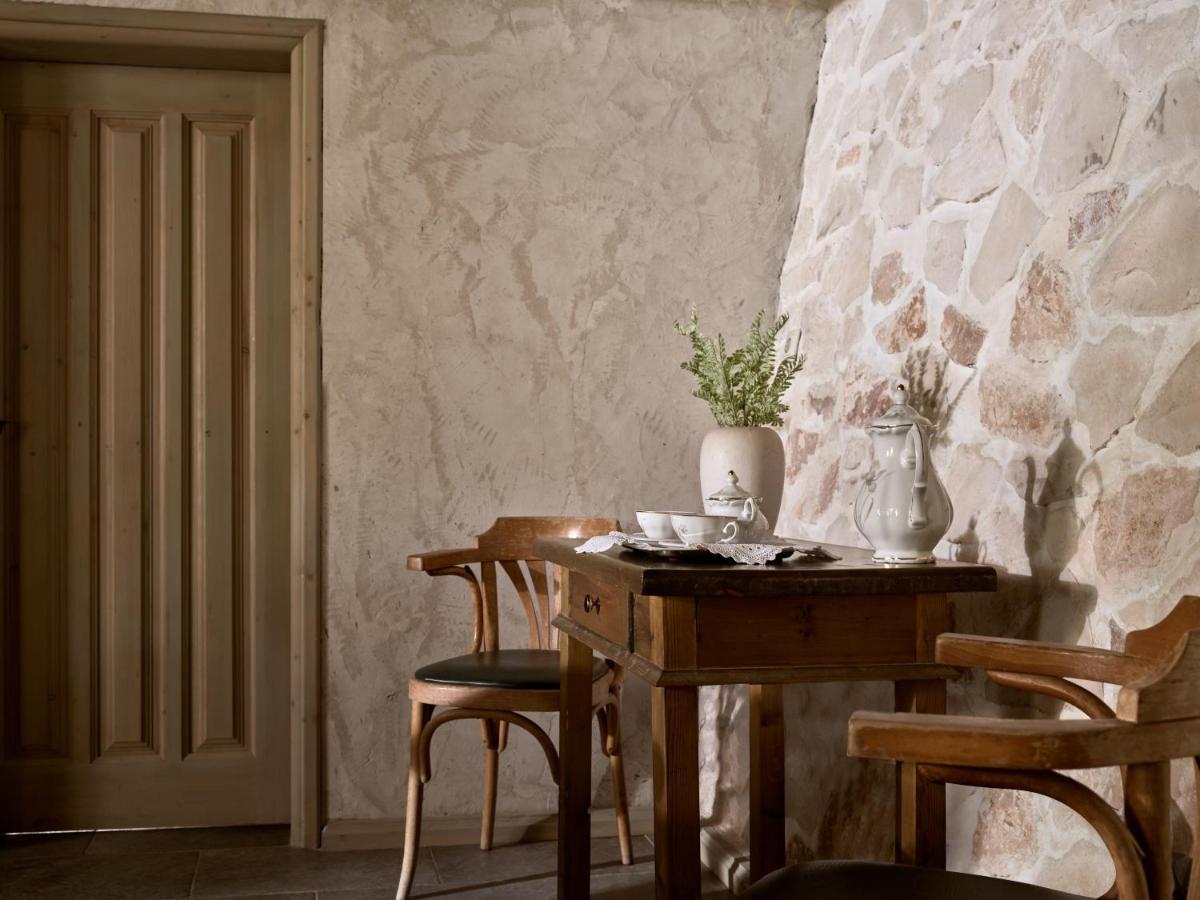 Villa Vafias - Tranquil Location, Ideal For Large Groups, By Zantewize *