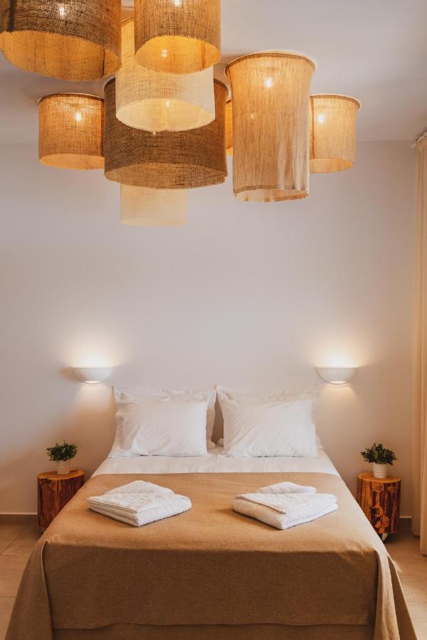 To Rantevou Tis Alykis & Apartment