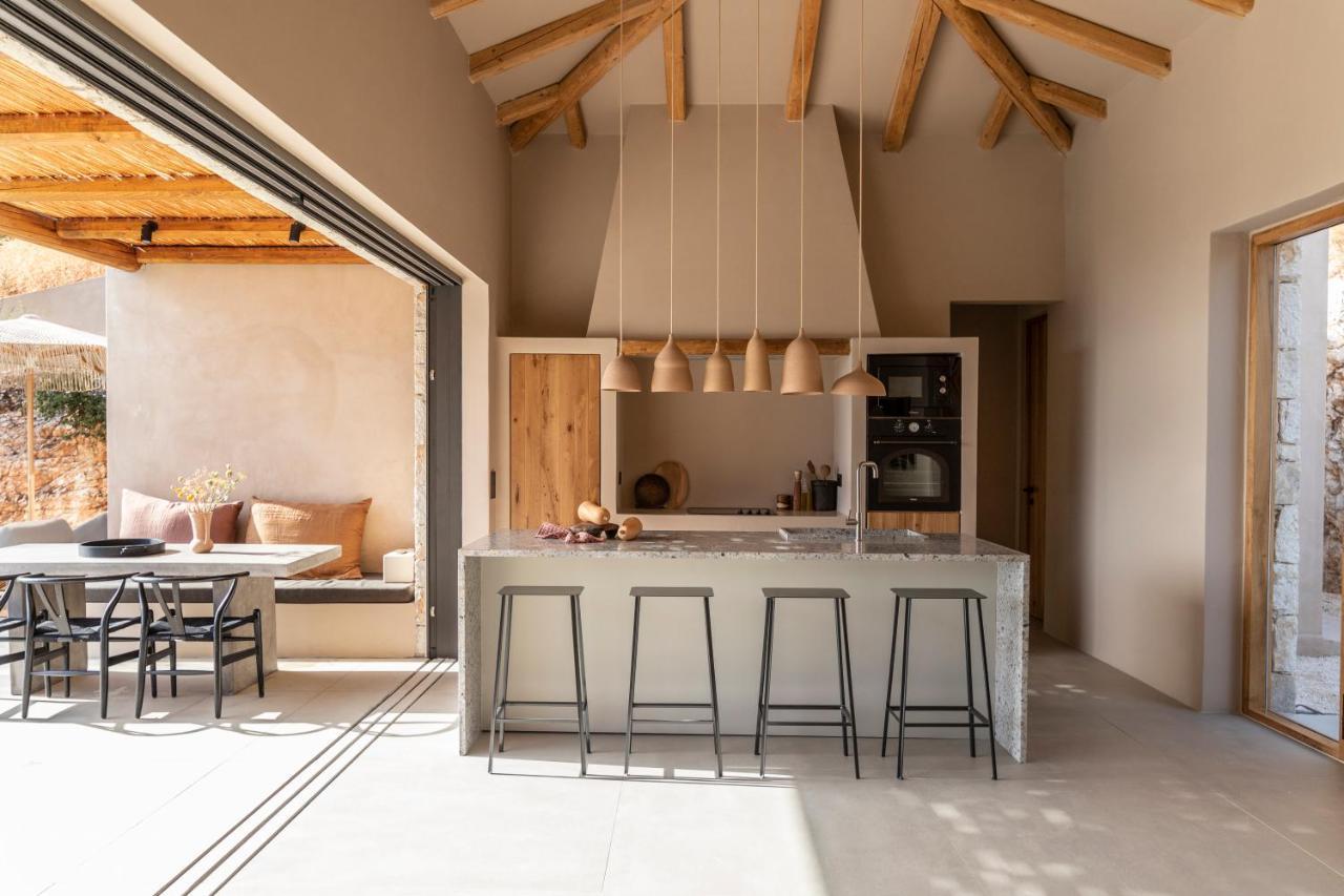 Pera Perou Unspoiled Luxury * Agia Efimia