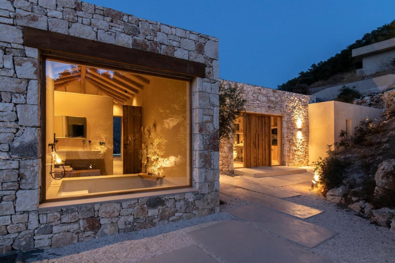 Pera Perou Unspoiled Luxury * Agia Efimia