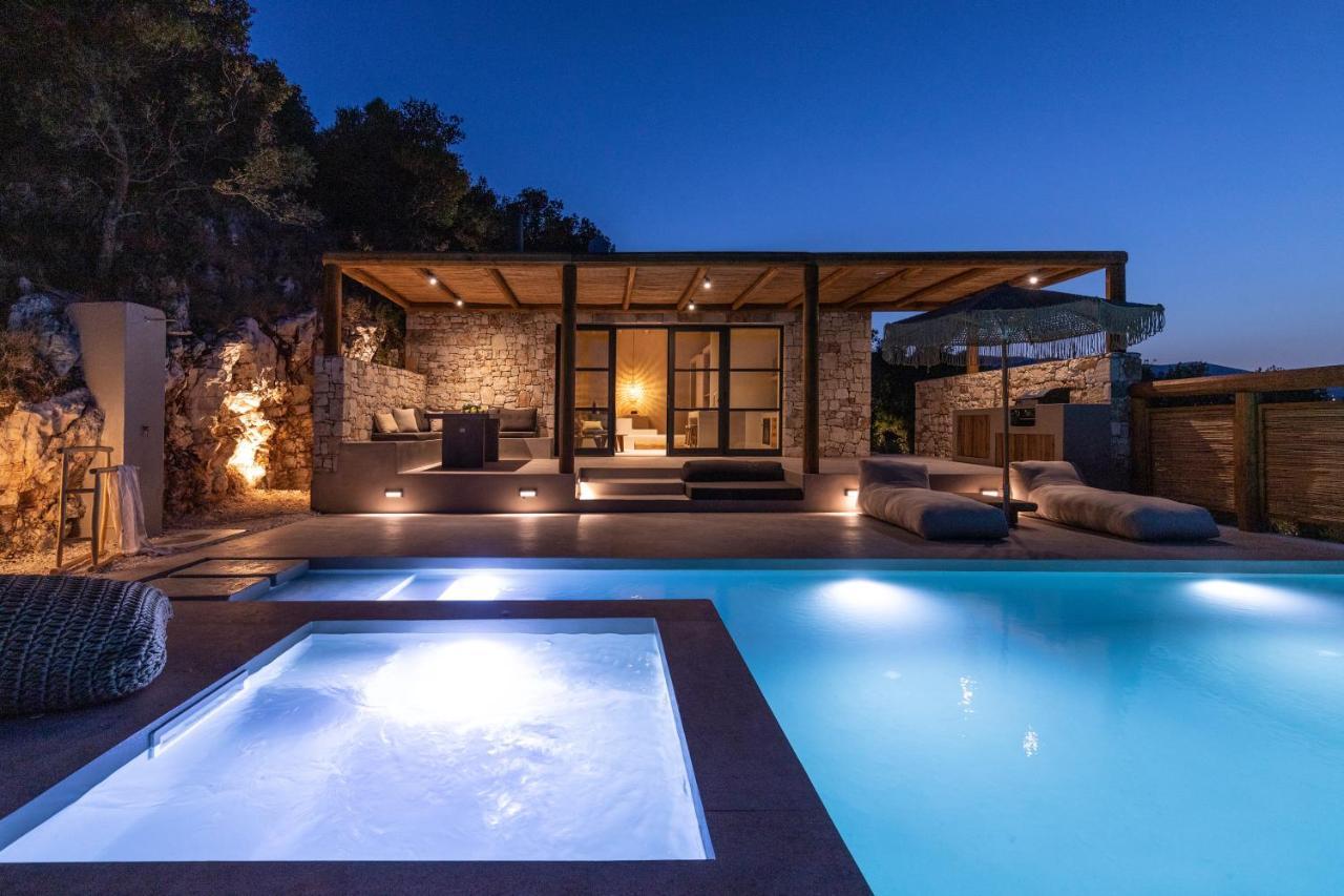 Pera Perou Unspoiled Luxury * Agia Efimia