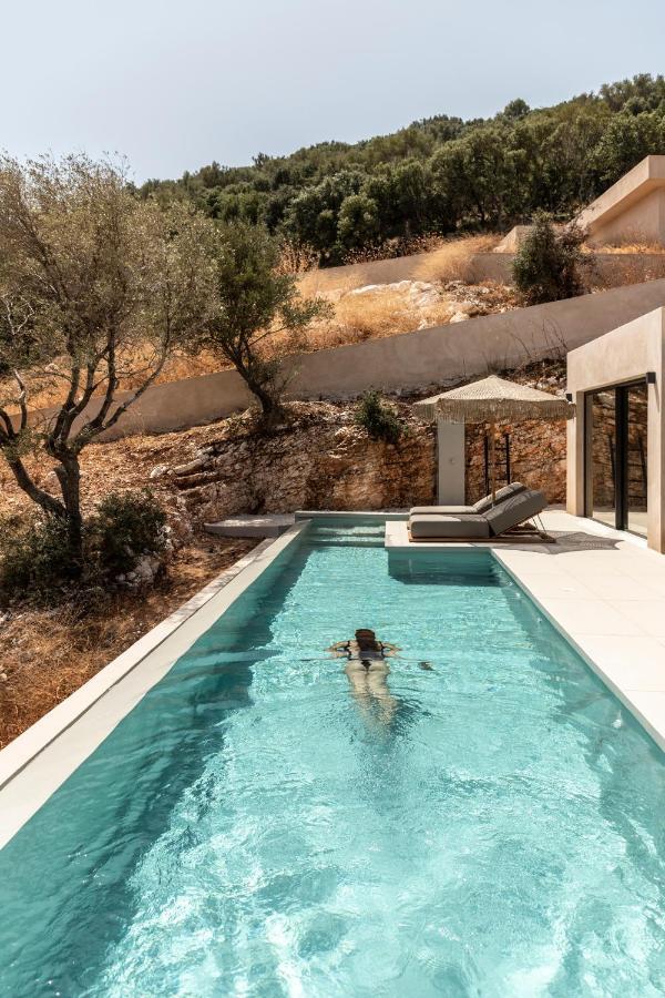 Pera Perou Unspoiled Luxury * Agia Efimia