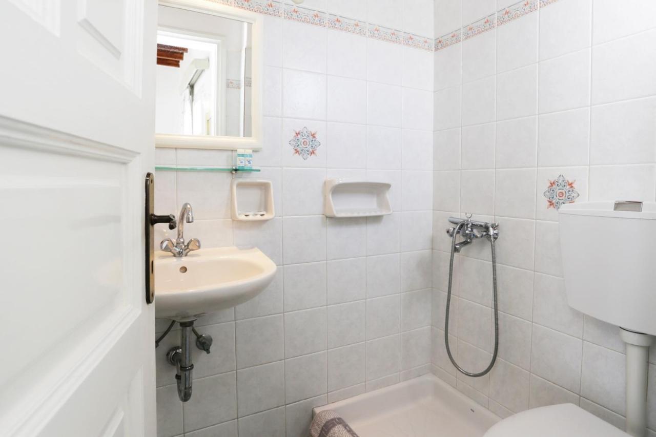 Morfoula's Aparthotel 2*