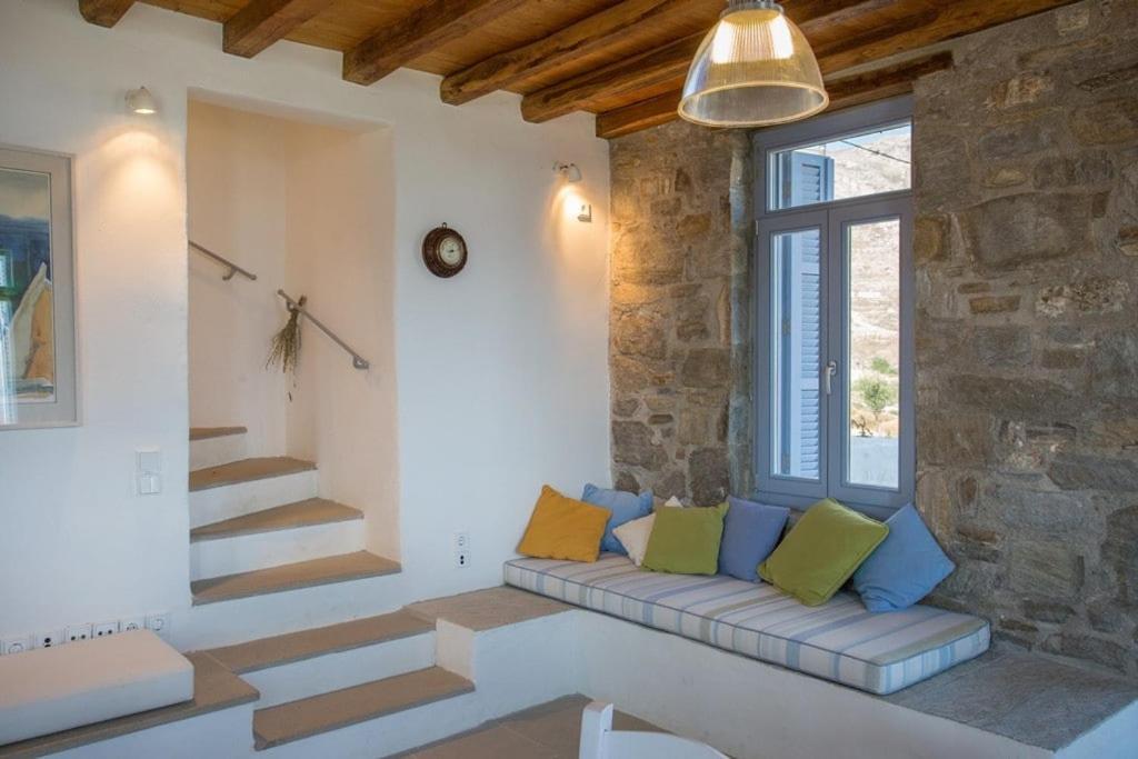 Serifos Stone B Villa *