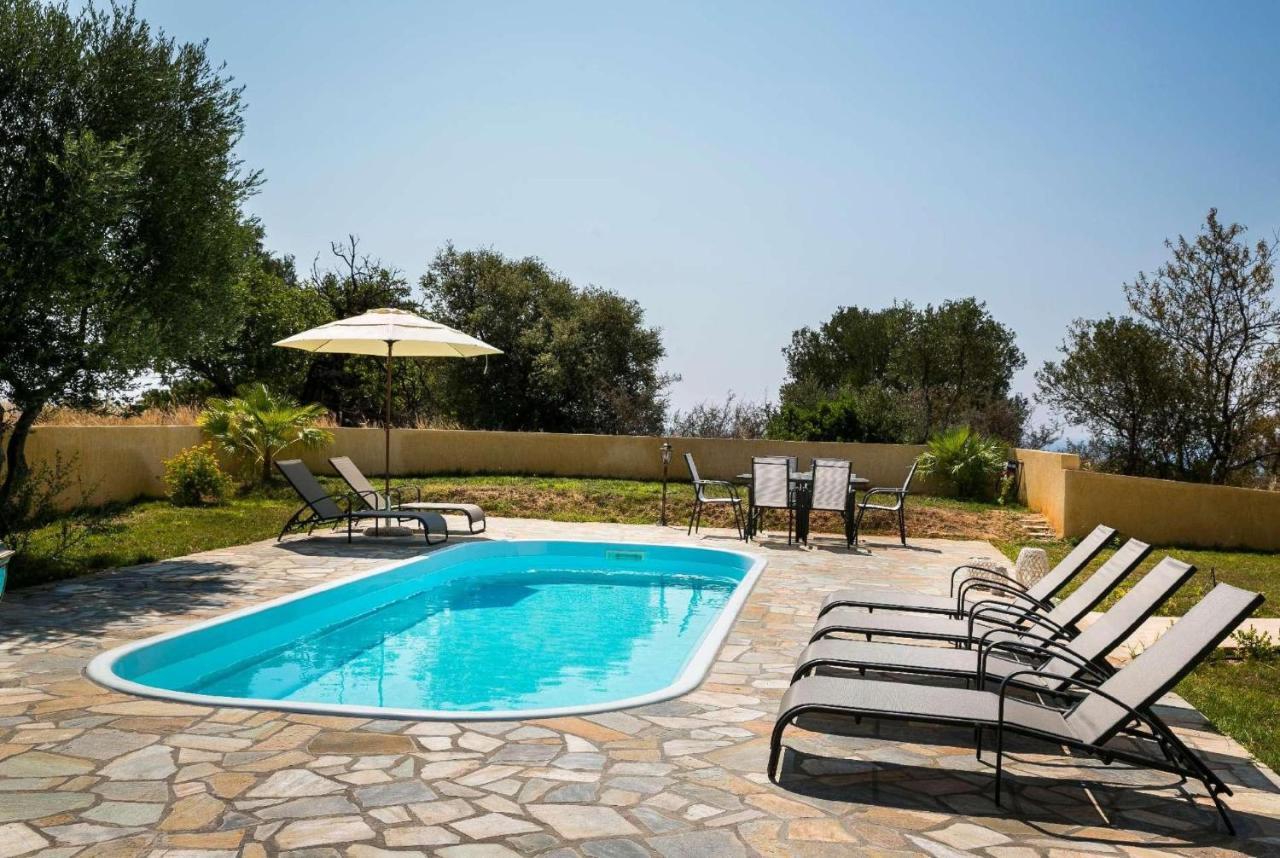 Villa Karavias Trapezaki (Kefalonia)