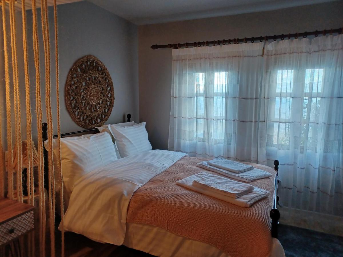 Rinoula's Traditional Apartment