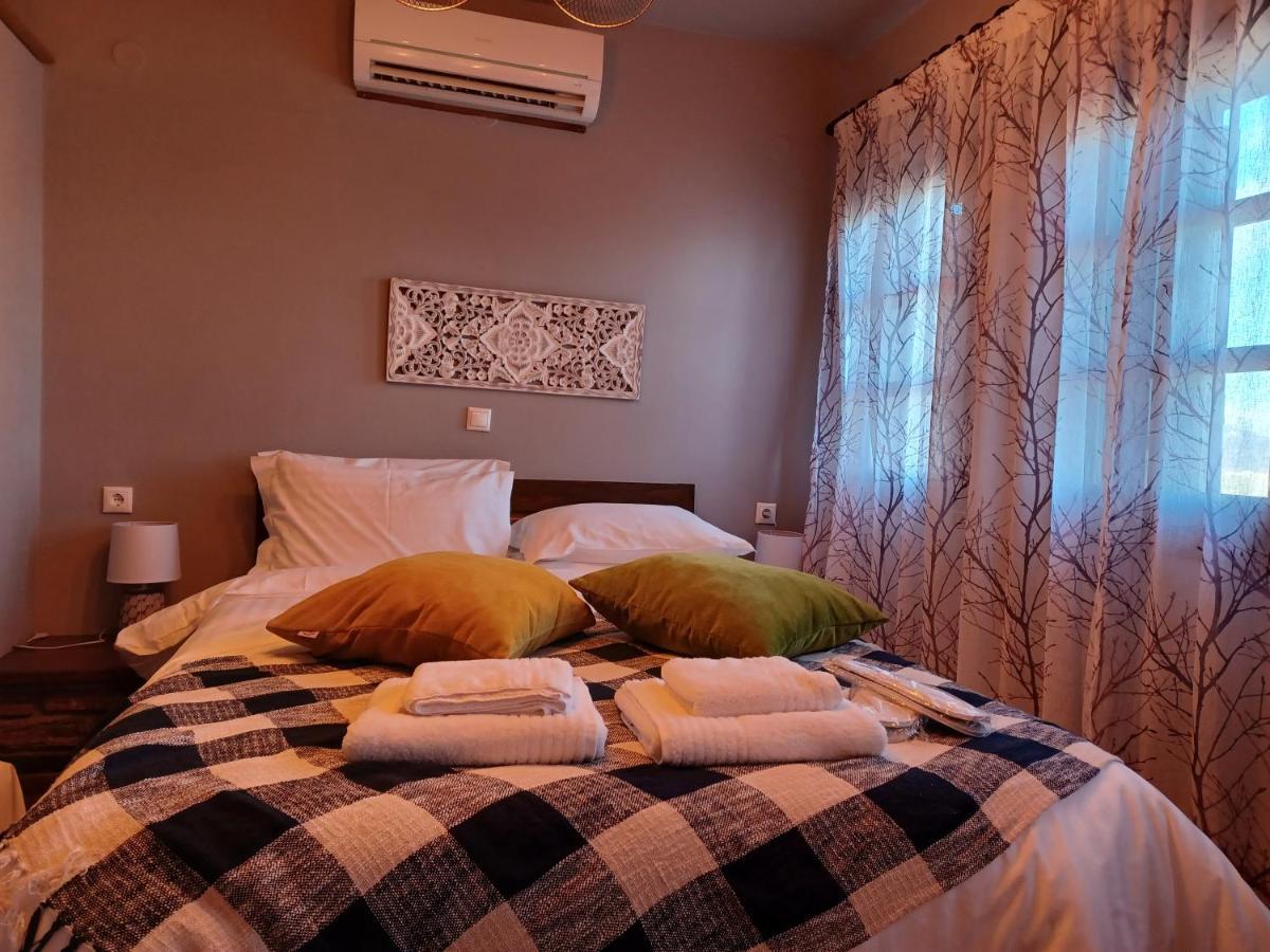Rinoula's Traditional Apartment *