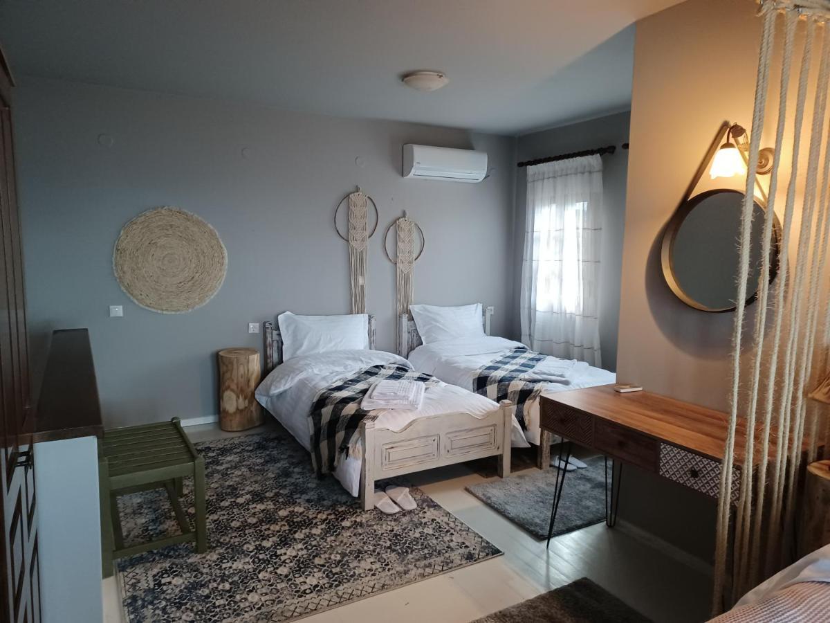 Rinoula's Traditional Apartment *