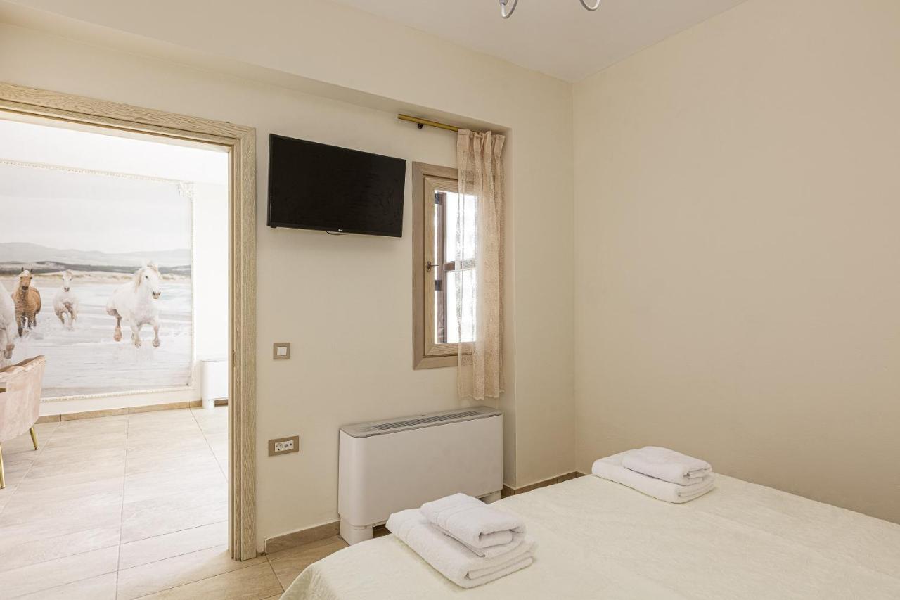 Agapi I & Ii, Fairytale Seaside Retreats, By Thinkvilla Panormos (Crete)