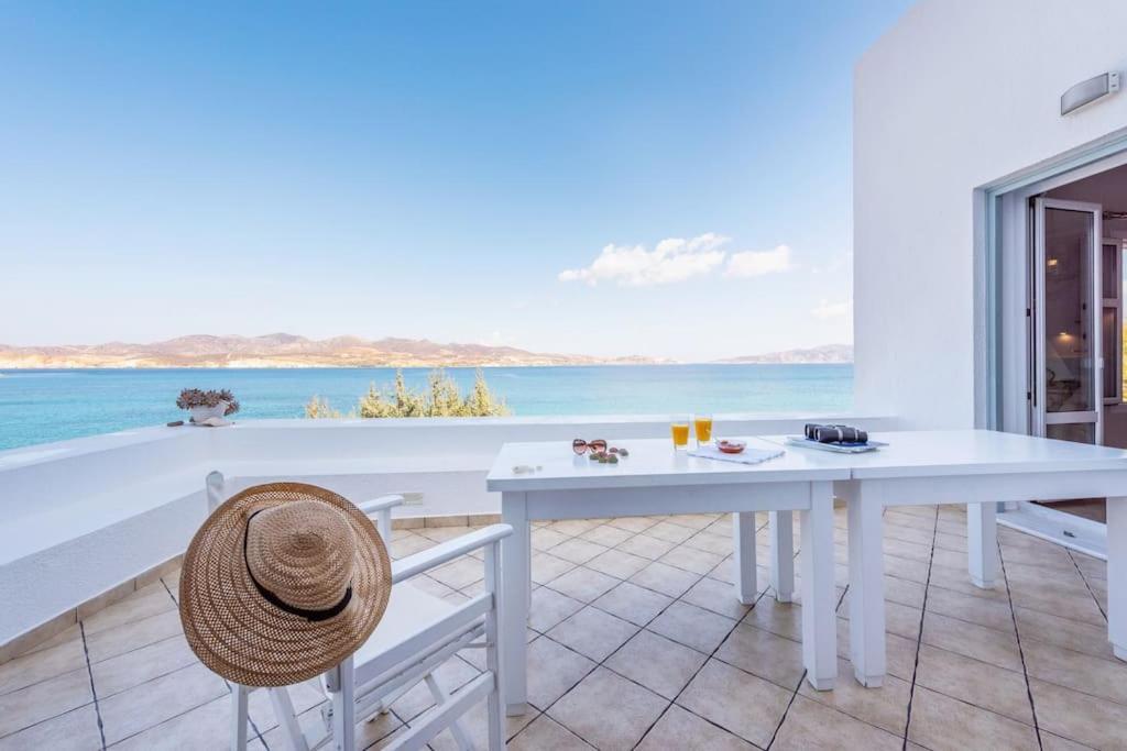 Eos Milos House *