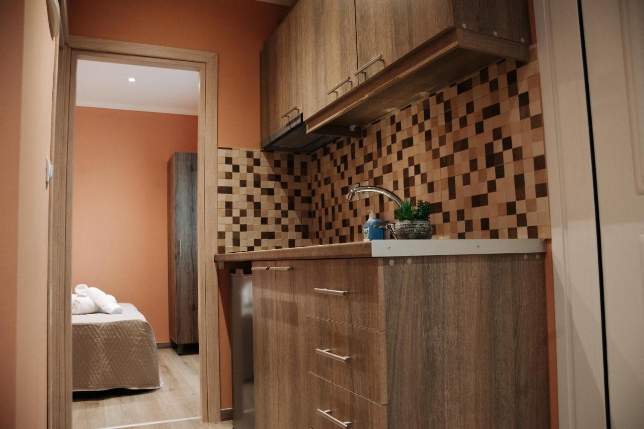 13 Brothers Apartment Paralia Skotinis