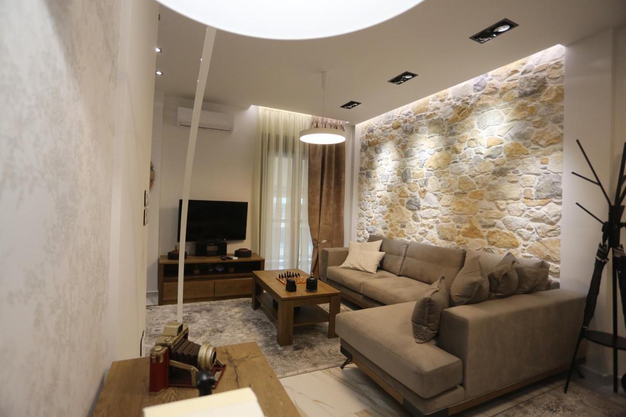 La Luxury Peneus