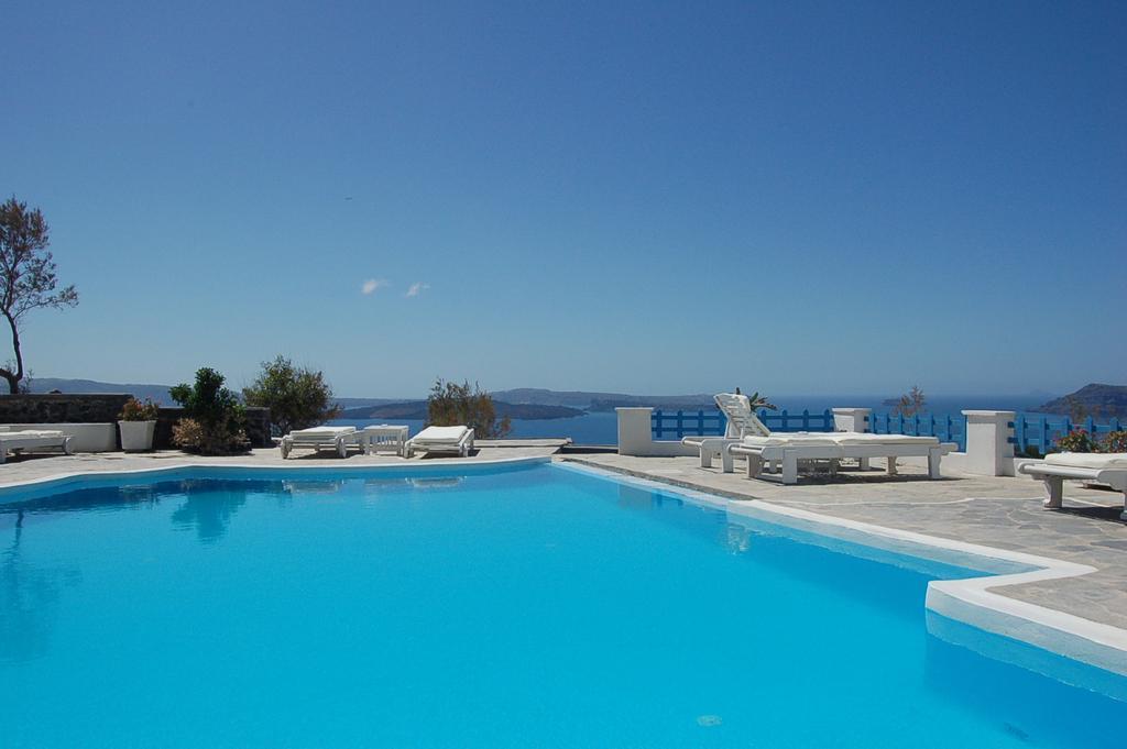 Atlantida Aparthotel Foinikia (Santorini)