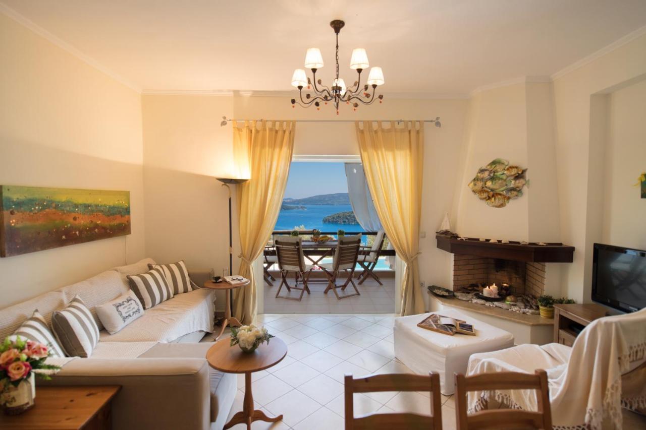 Meliti - Private With Stunning Seaviews, Infinity Pool, Close To The * Nydri (Lefkada)