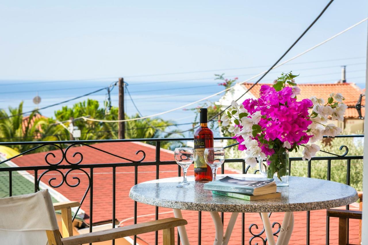 Saulas Aparthotel Lourdata (Kefalonia)