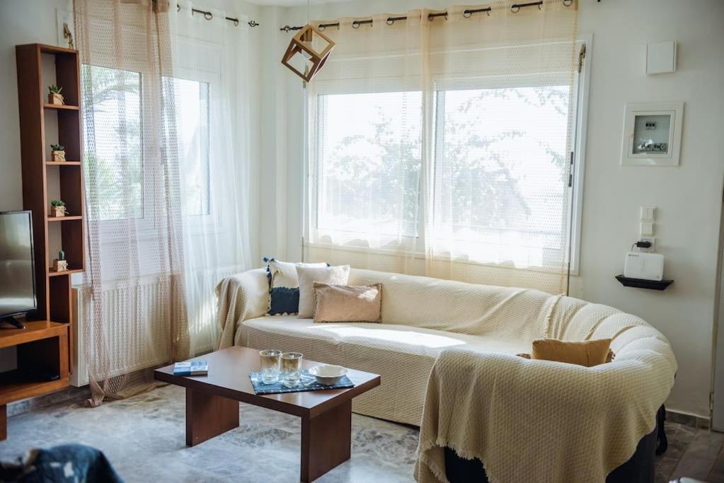 Akadimia Luxury Villa