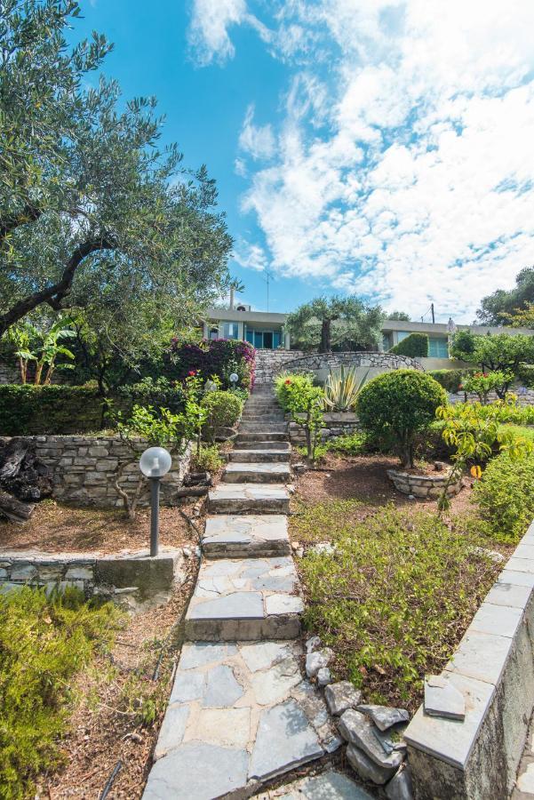 Villa Kala.mia Charming Sea View *
