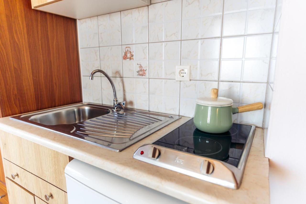 Pothiti Studios Apartment *