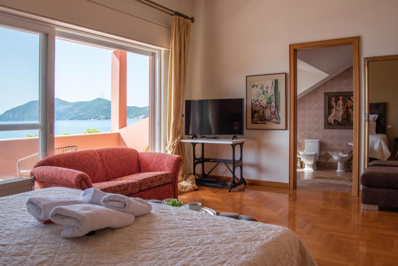 Arethousa Villa *