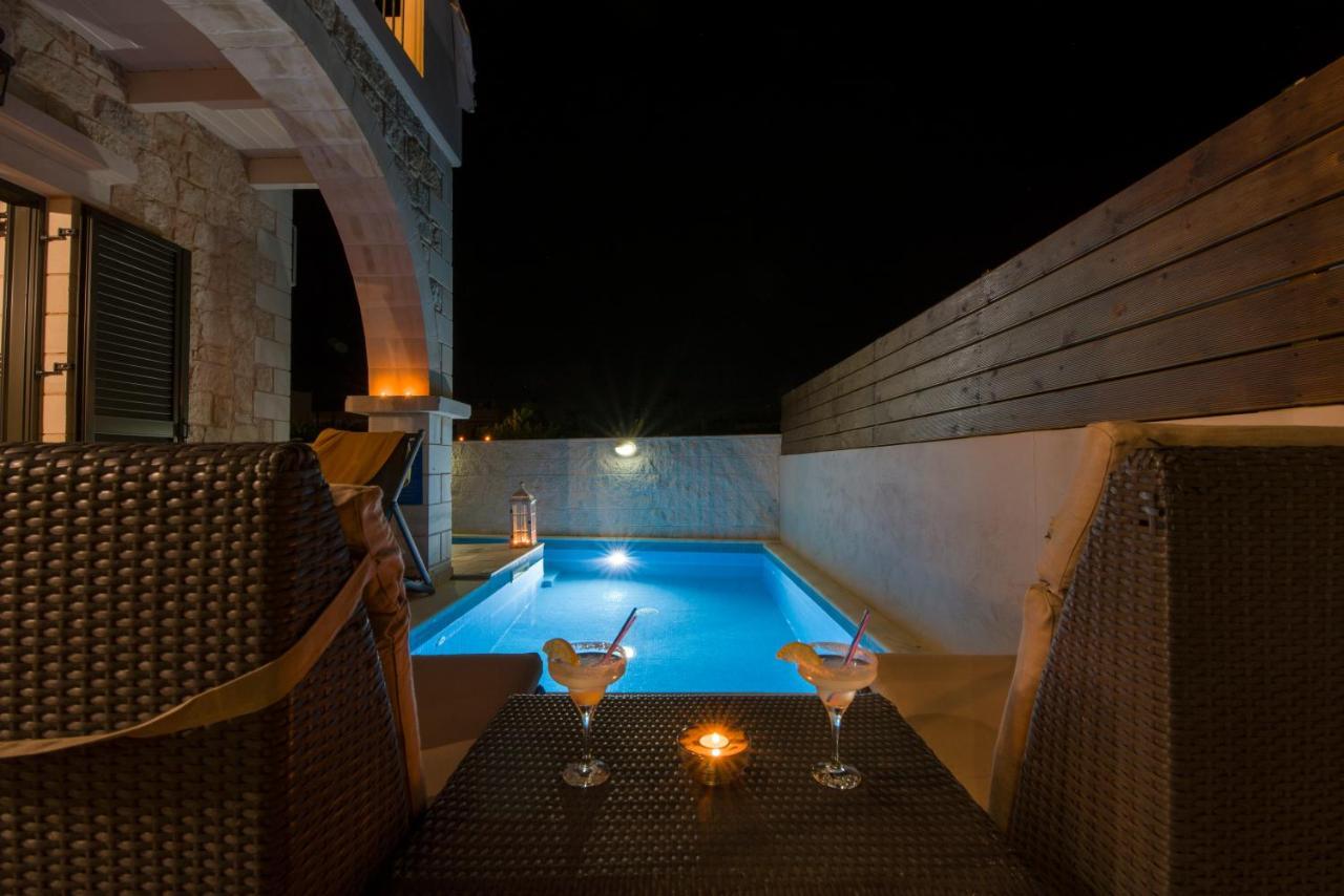 Christy Villa Stalos