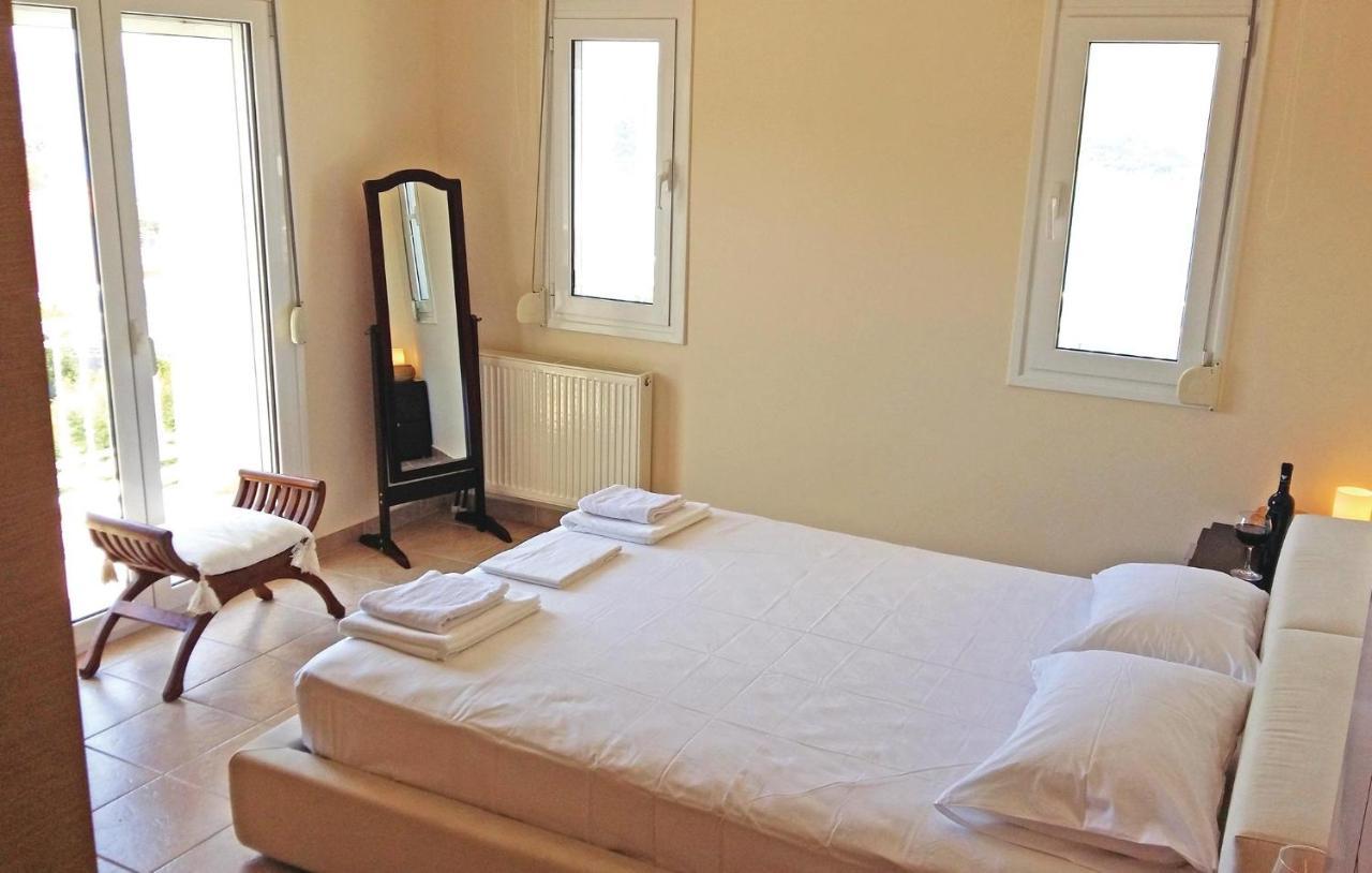 Beautiful In Theologos With Jacuzzi Holiday home Theologos (Phthiotis)
