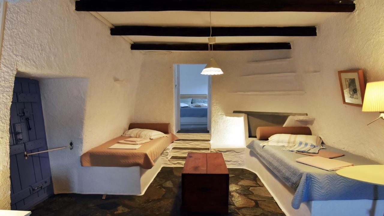 The Charming House, Ideal For 4 To 5 People Ioulis