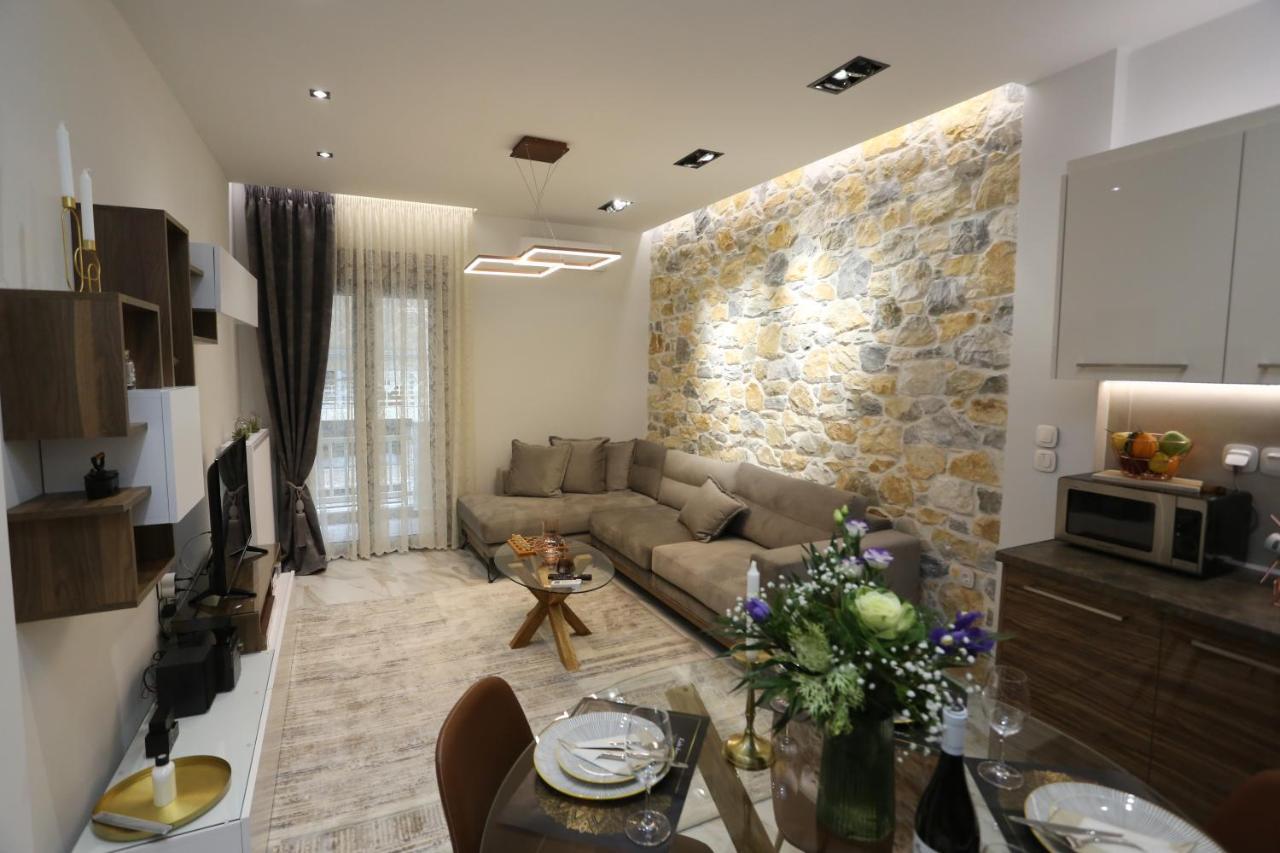 La Luxury Stelve * Larissa