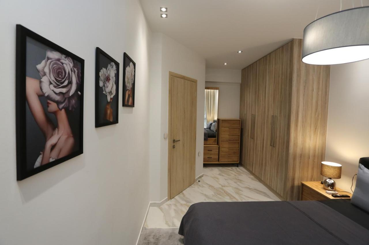 La Luxury Stelve Larissa