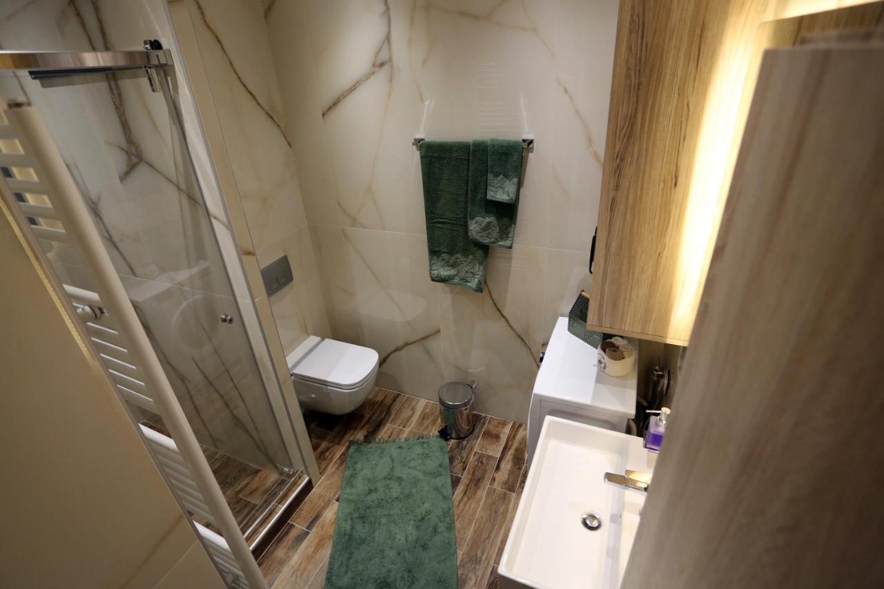 La Luxury Stelve