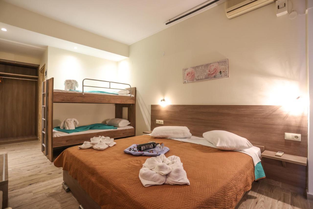 Summer Hotel
