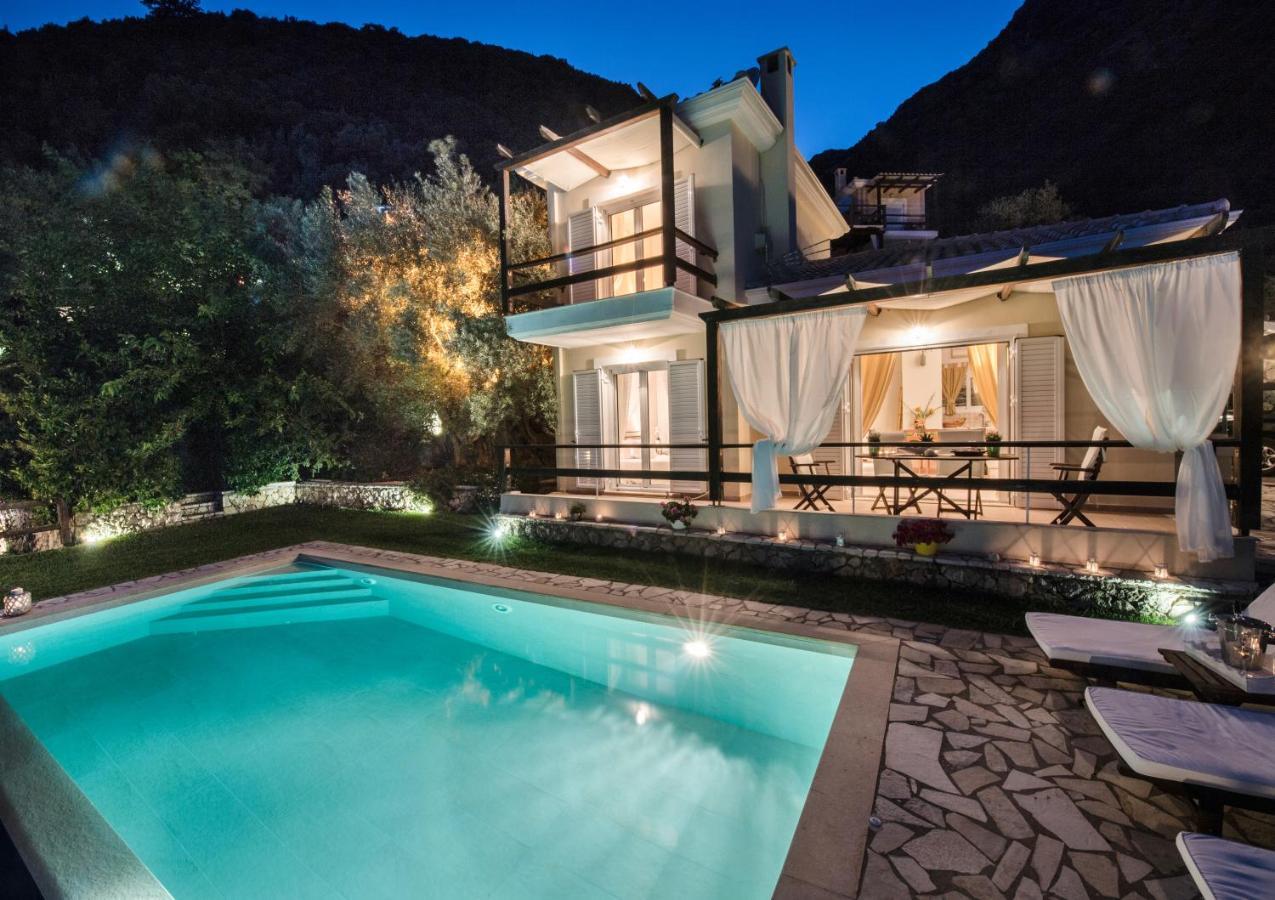 Villa Meliti - Private With Stunning Seaviews, Infinity Pool, Close To The