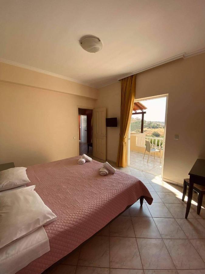 Eliros Studios Aparthotel Stalos
