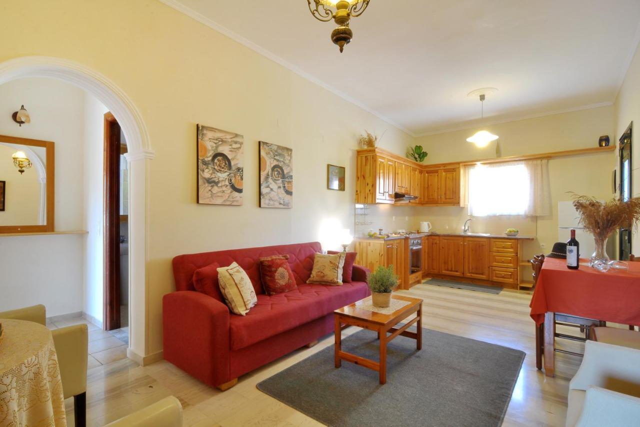 Marilena And Apartment