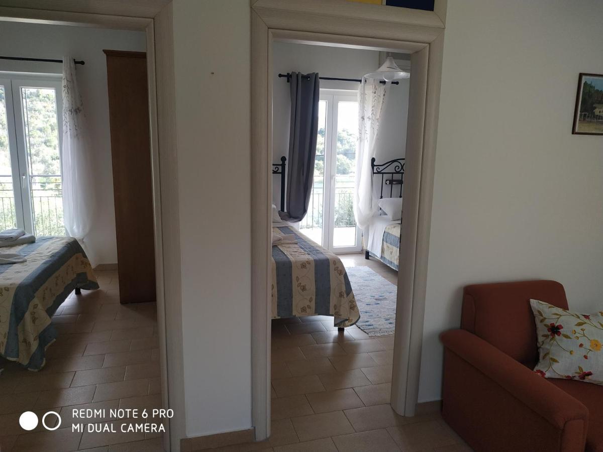 Nikos Apartment *