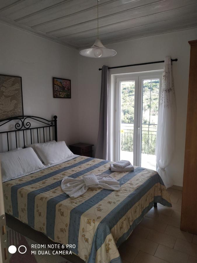 Nikos Apartment *