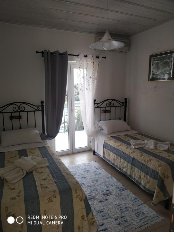 Apartment Nikos *