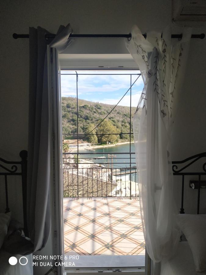 Nikos Apartment *