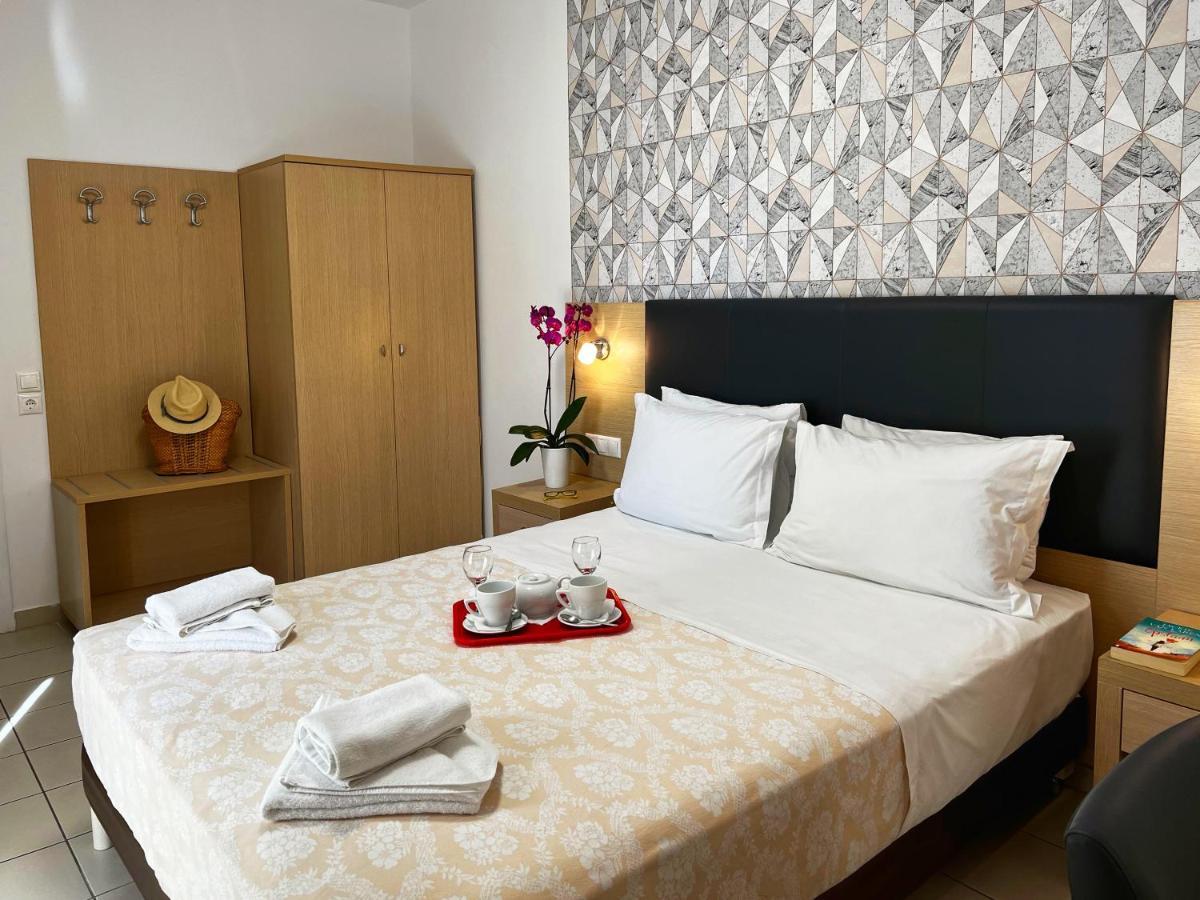 Caravel Aparthotel 3*