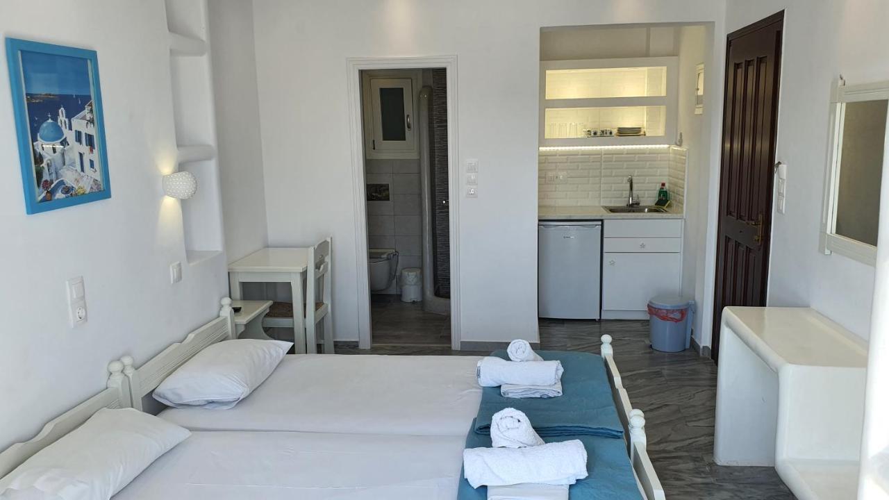 Augusta & Naousa (Paros)