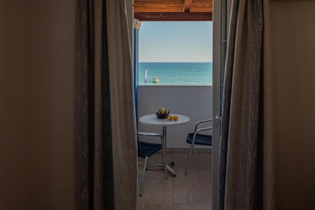 Bluewaves Aparthotel