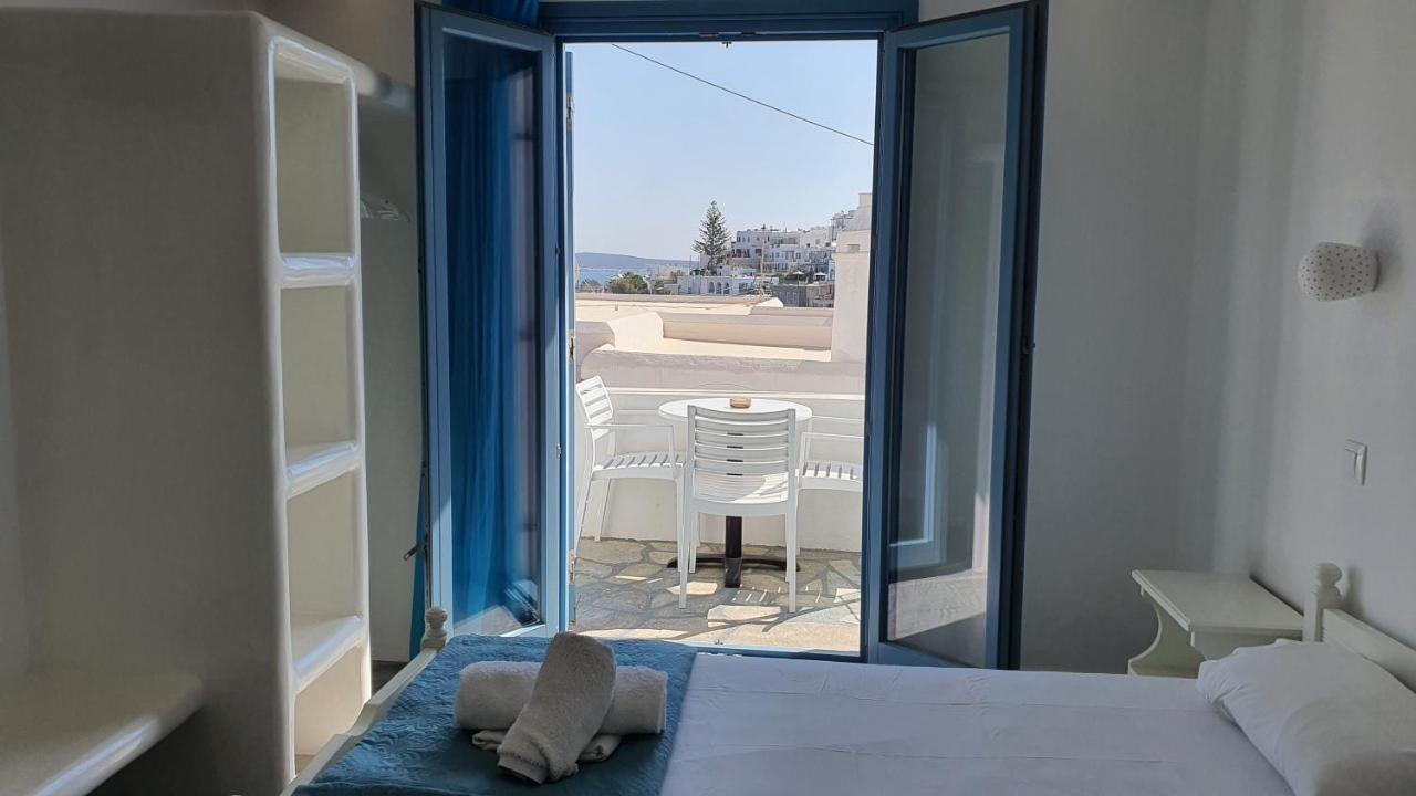 Augusta & Naousa (Paros)