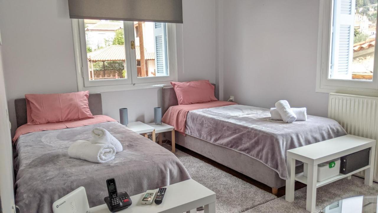 Sapho's House * Leonidio