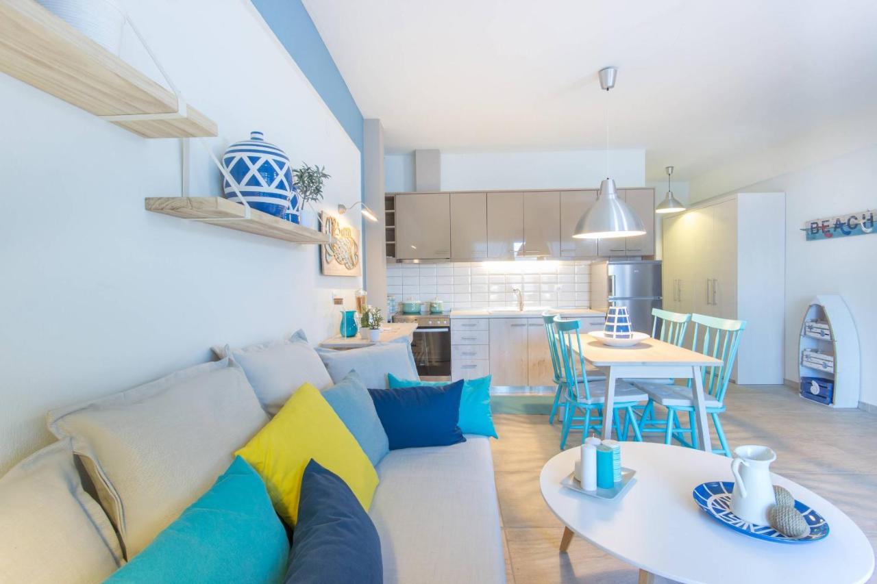 Grand Blue Apartment