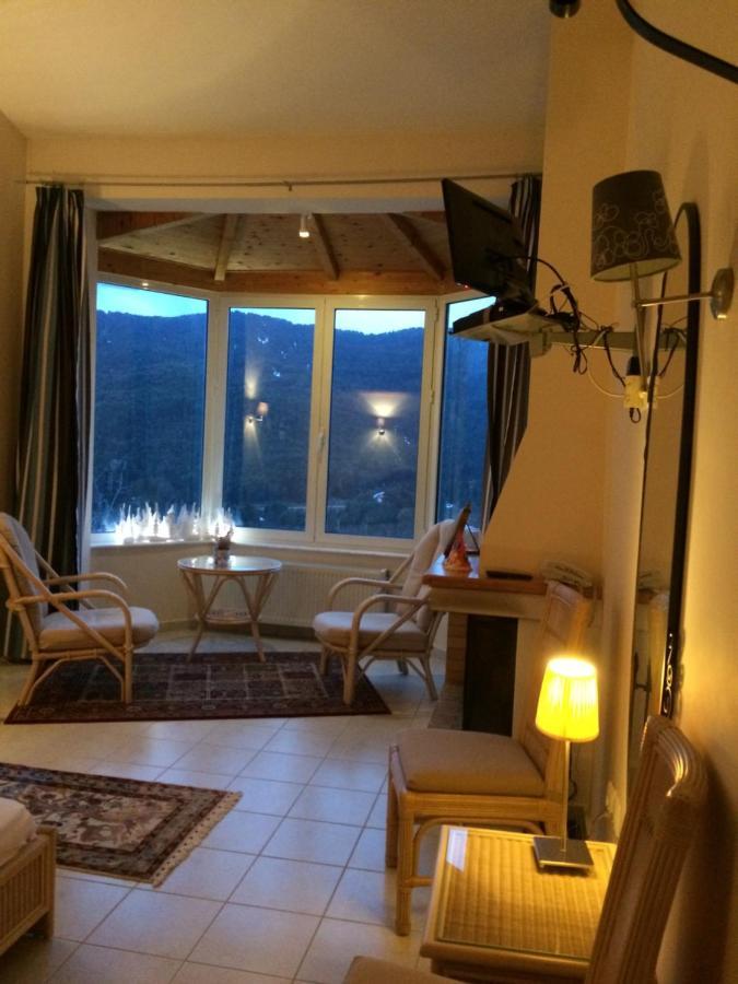 Anarada Guest house *