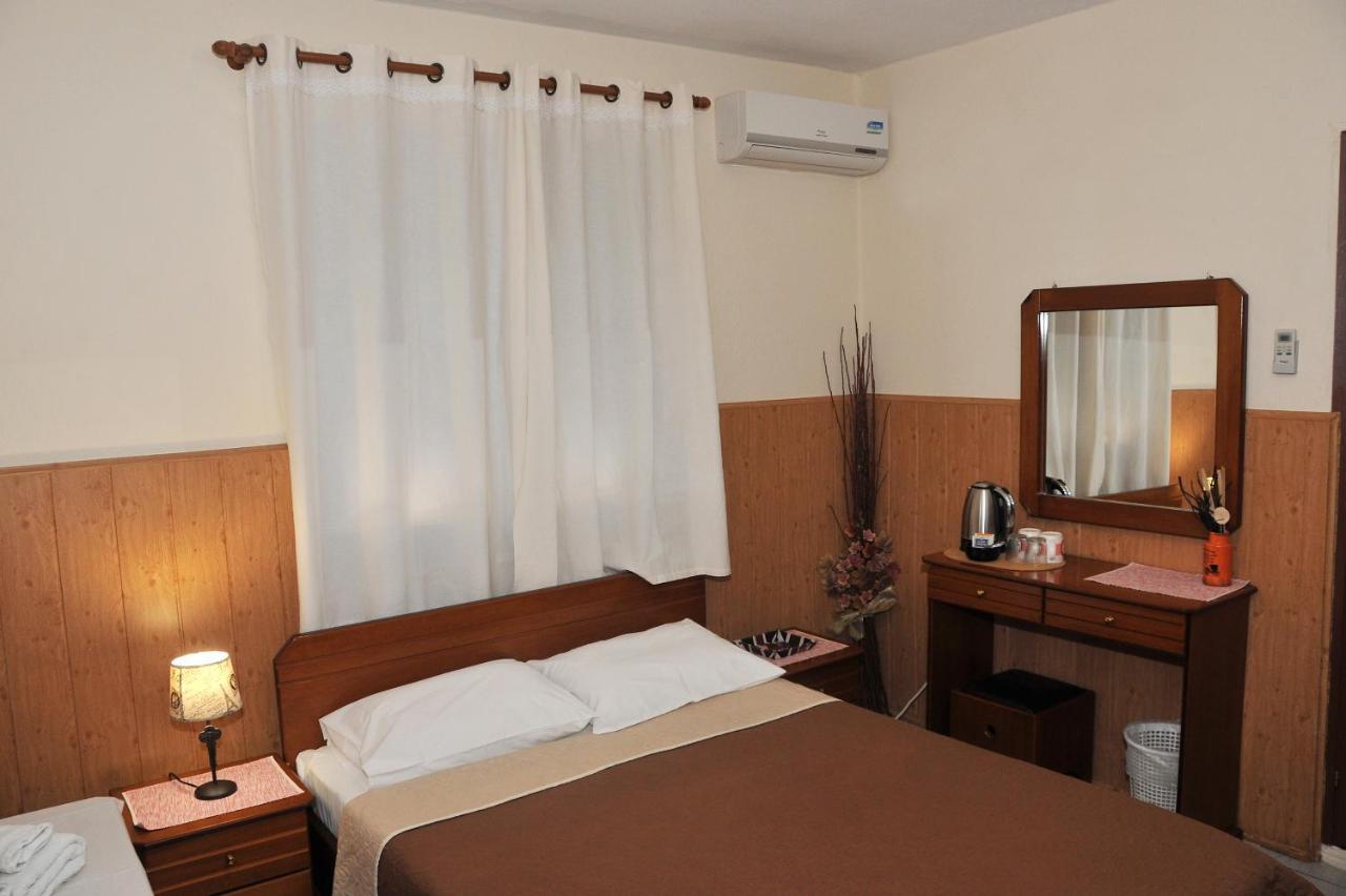 Guest house Bloutsos *