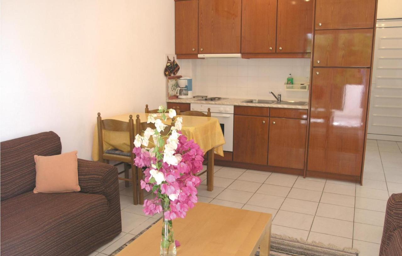 Soleiliosonne, Haus Paris Apartment Ermioni