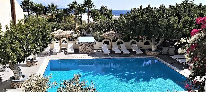 Artemis Santorini Hotel Kamari (Santorini)