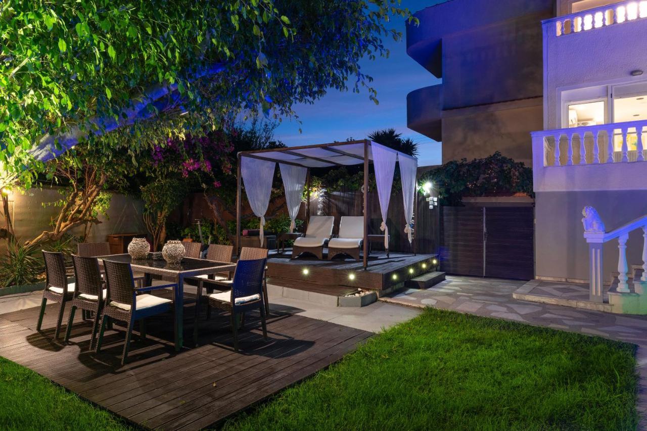 Small Paradise With Pool & Jacuzzi 