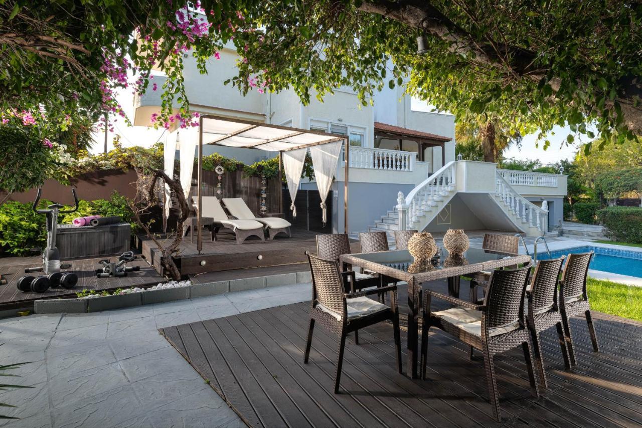 Villa Small Paradise With Pool & Jacuzzi 